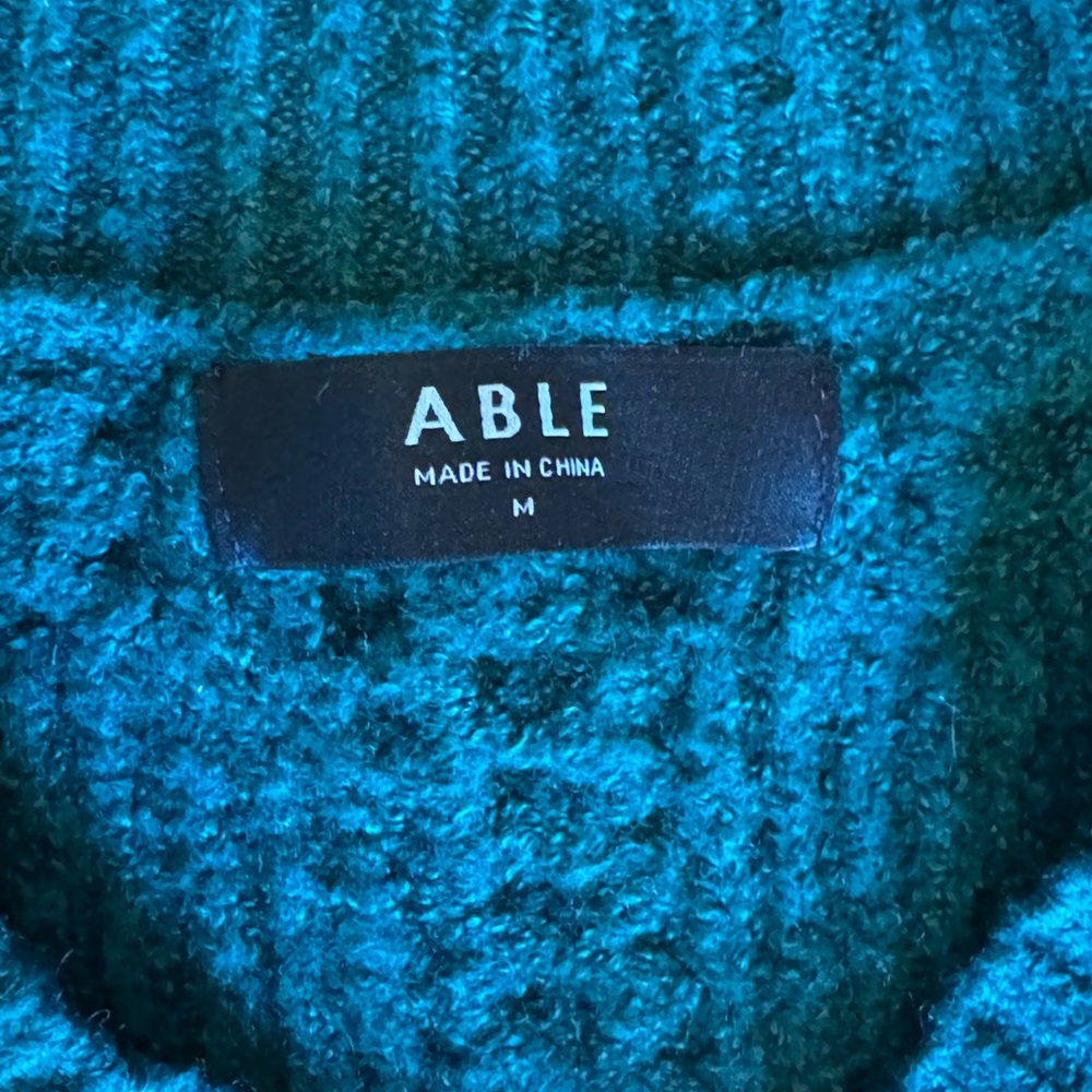 Sweater - Picture 9 of 11